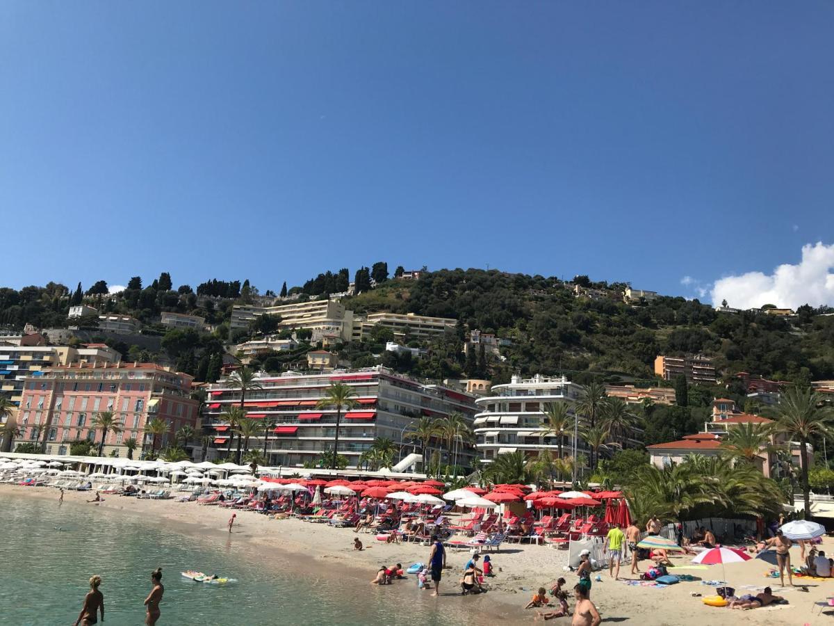 De La Plage, Au Bord De La Apartment Menton