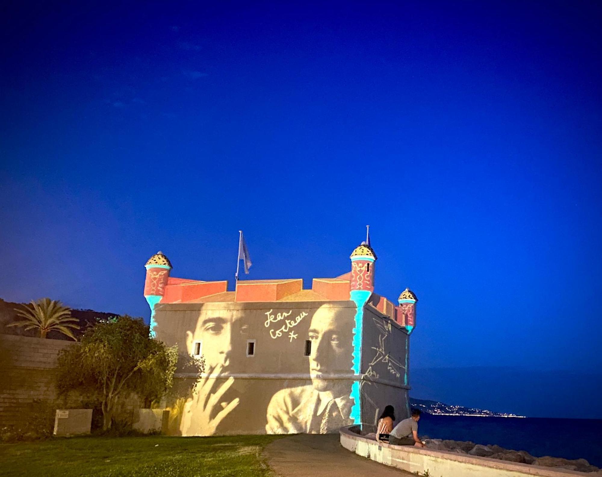 De La Plage, Au Bord De La Appartement